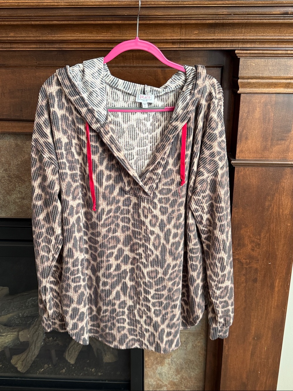 Ribbed leopard animal print lightweight Henley like material hoodie Boutique 2X